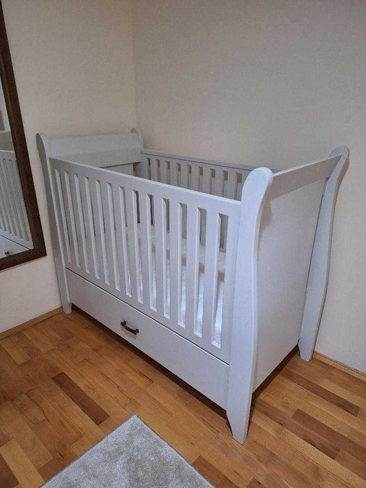 Pat pentru copii din lemn masiv