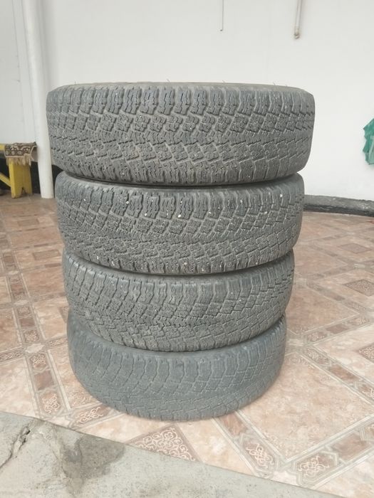 Продам шины зимние