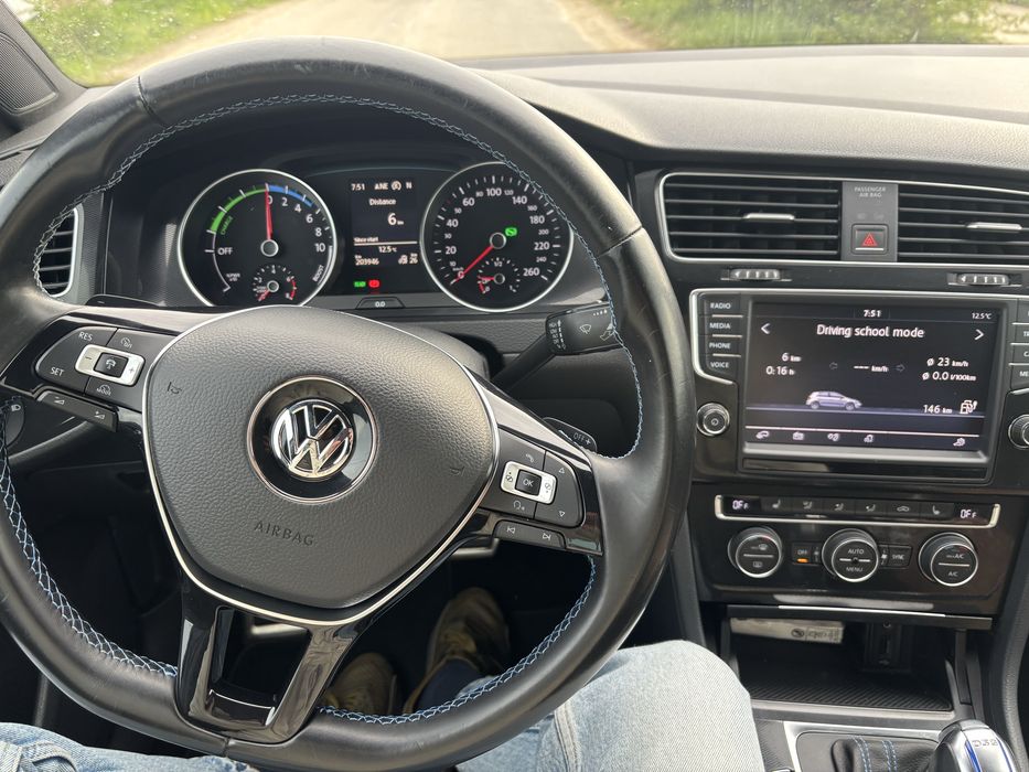 Golf 7 GTE-Plugin Hybrid-2015-Full Led