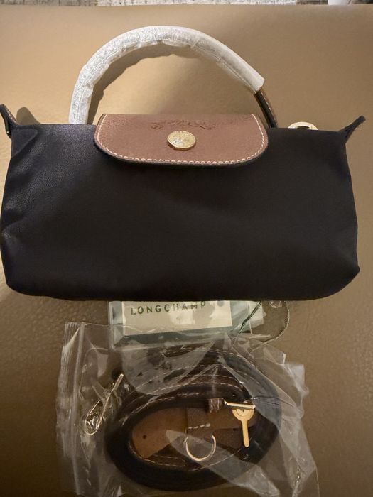 Черна дамска чанта Longchamp