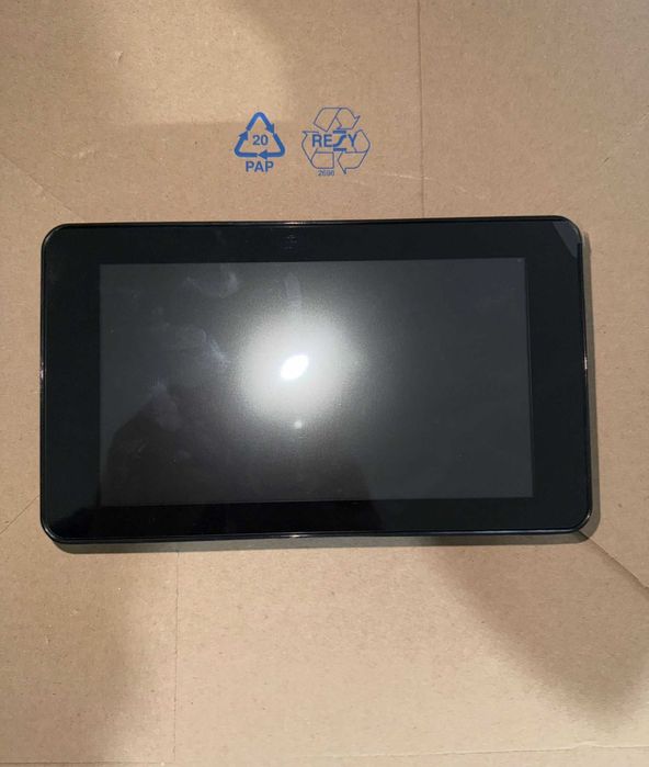 Raspberry Pi 4 (4GB RAM) Integrat cu Ecran Tactil Negociabil