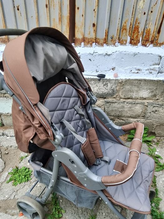 Продам детскую коляску. Срочно