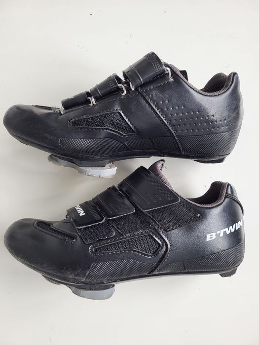 Adidasi Pantofi ciclism copii  masura 34-35 cu placute incluse