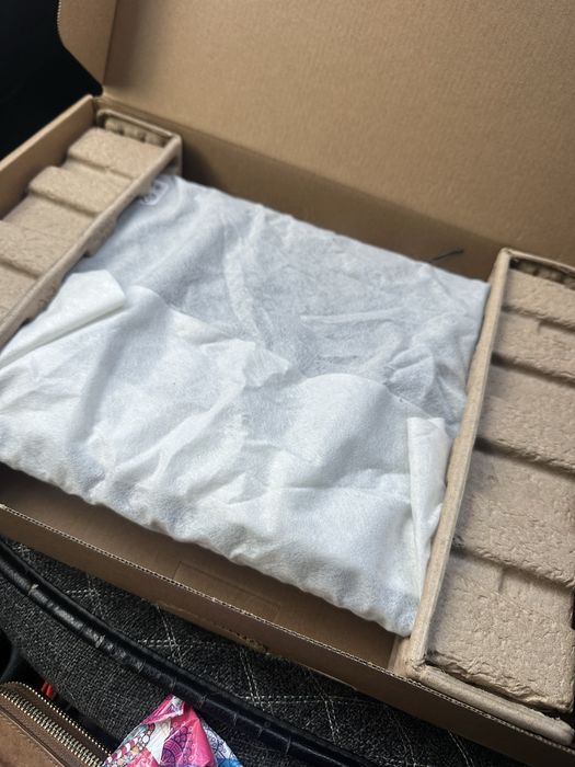 Продам ноутбук новый