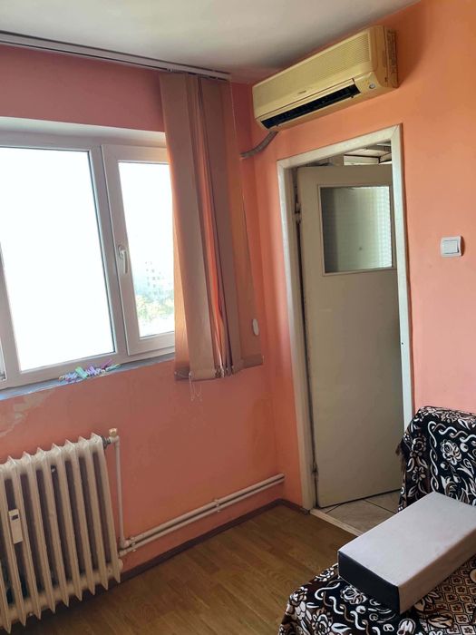 Închiriez garsonieră