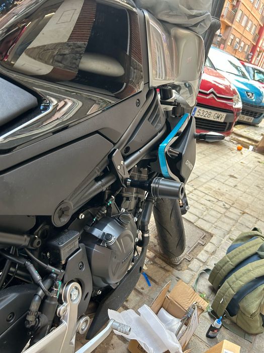 Slidere / crash pads  pt Cfmoto 450NK si 450SR