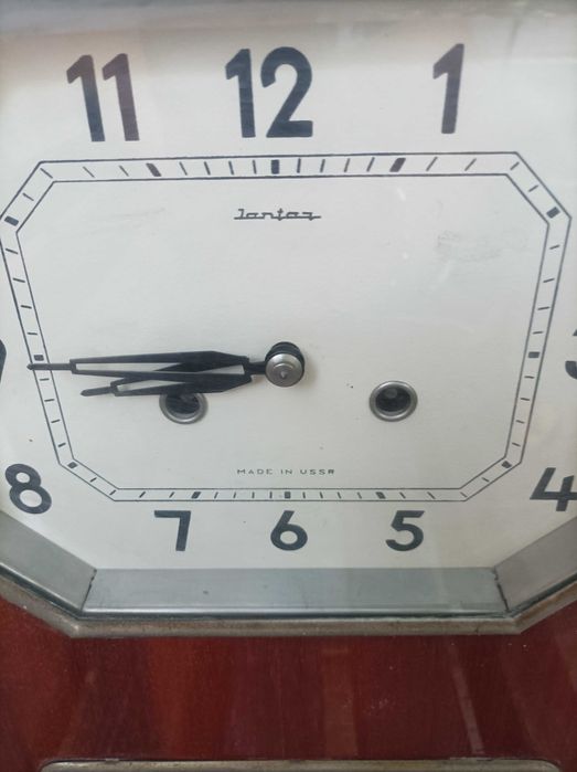 Стенен Руски Часовник
