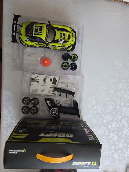 Машинка на пульте управления Мерседес