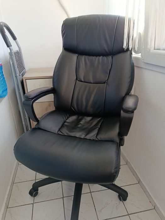 Офис стол кожен 100 лв