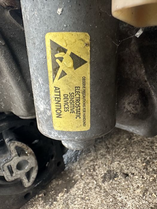 Раздатка с моторче за BMW E91