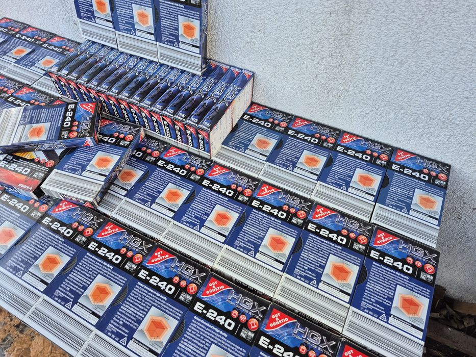 Vând 53 casete video originale Edeka HGX cu filme actiune