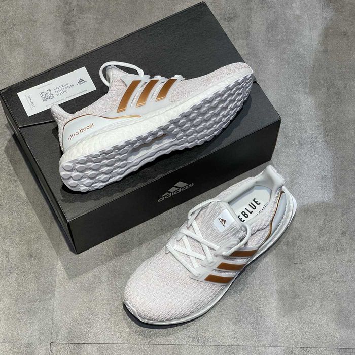 Оригинални маратонко * ADIDAS ULTRABOOST DNA 4.0 * EU41 1/3