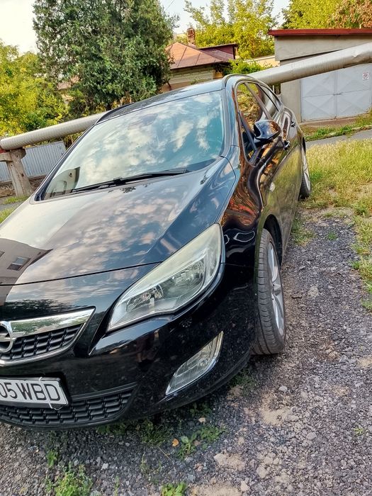 OPEL Astra 2011 — imagine 3