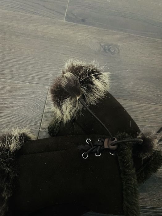 Manusi din piele intoarsa si blana naturala Studio ID Mittens.