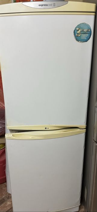 Холодильники продам, срочно , 2 шт