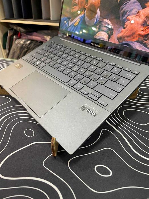 Asus Zenbook  UX3405 ultra 5 125H/8/512/14' OLED FHD Touchscreen
