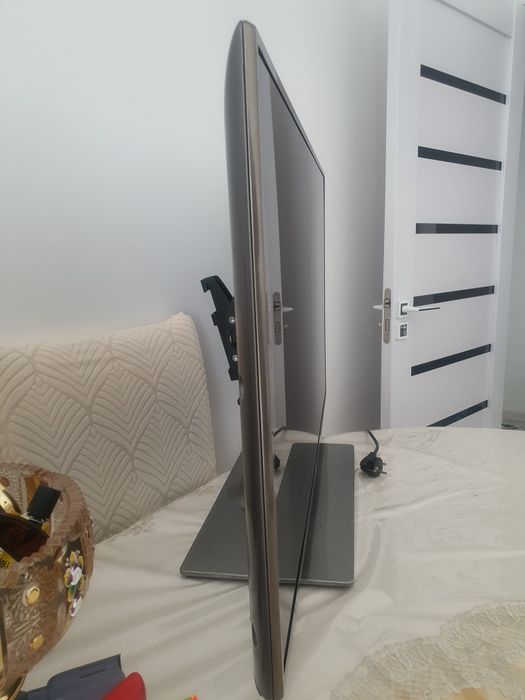 Срочно продам LG телевизор