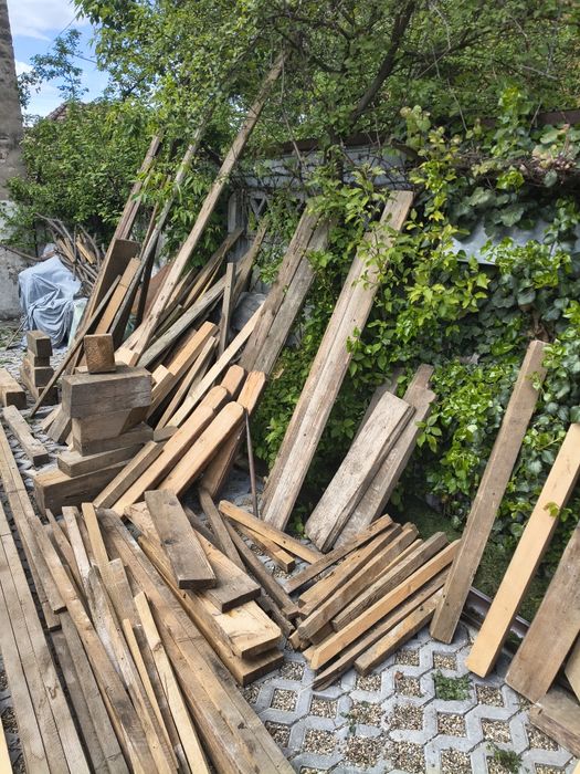 Materiale de construcții rămase