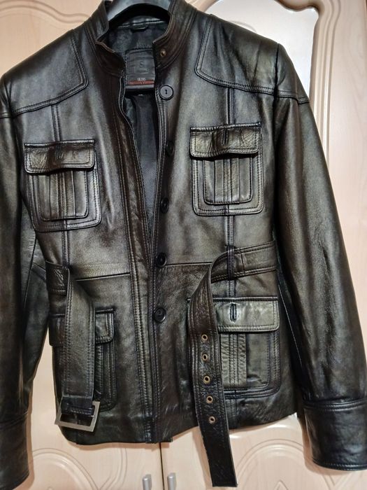 Geacă din piele naturală, aproape nouă