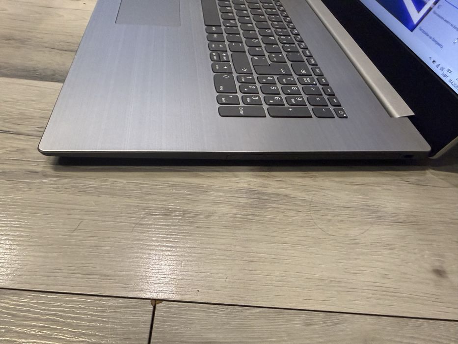 Lenovo ideapad 320-17-intel 4415u/8гб/240гб ссд