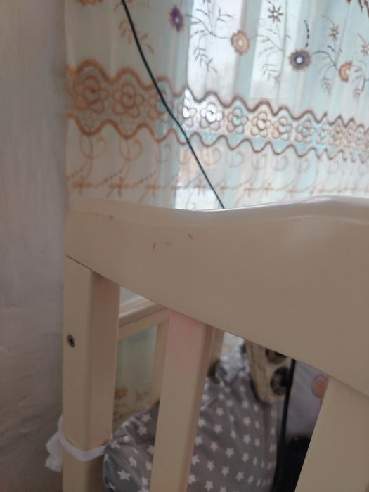 Детская кроватка