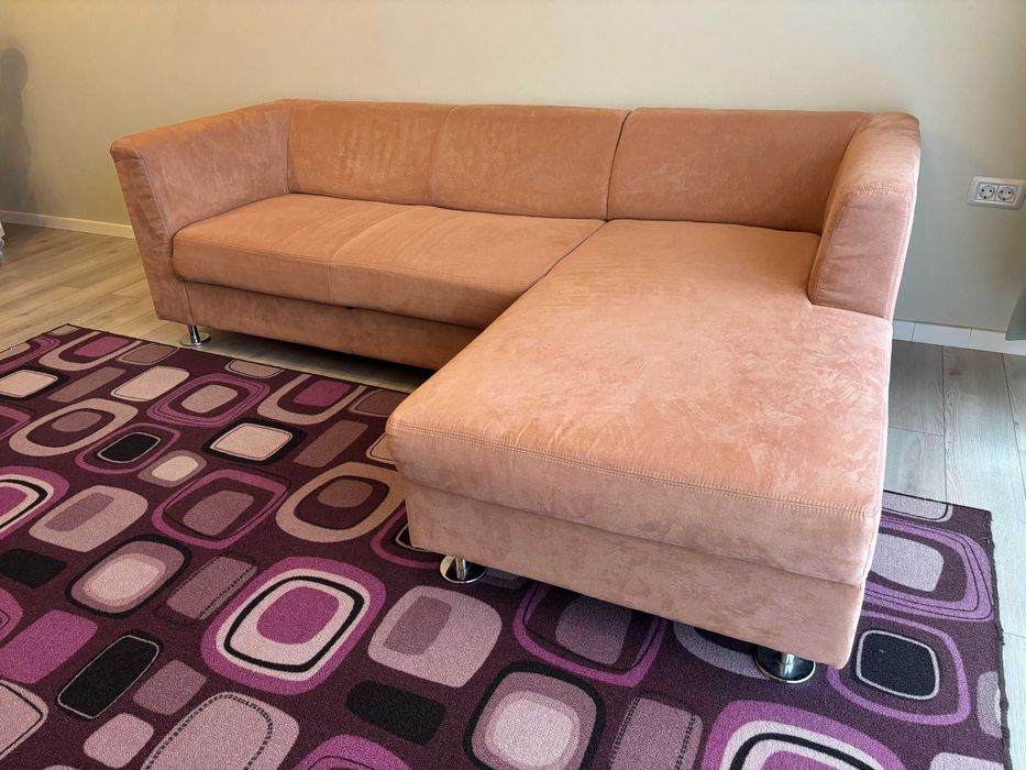 Vand coltar modern si foarte confortabil ideal pentru living!
