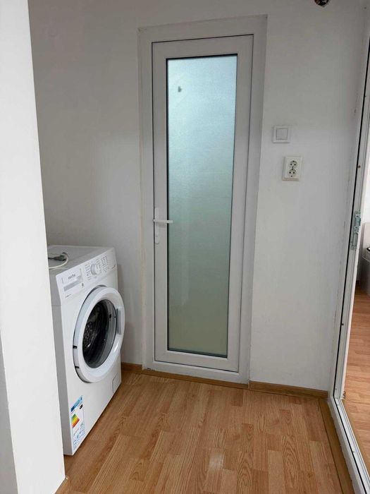 Inchiriez apartament 3 camere