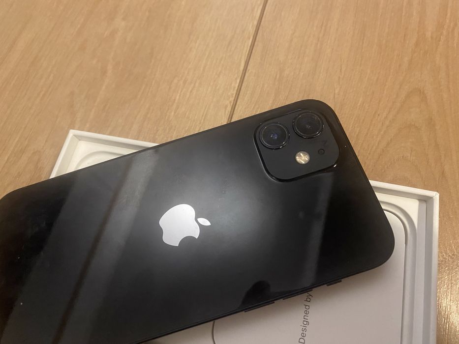 iPhone 12 64GB cutie + 3 huse