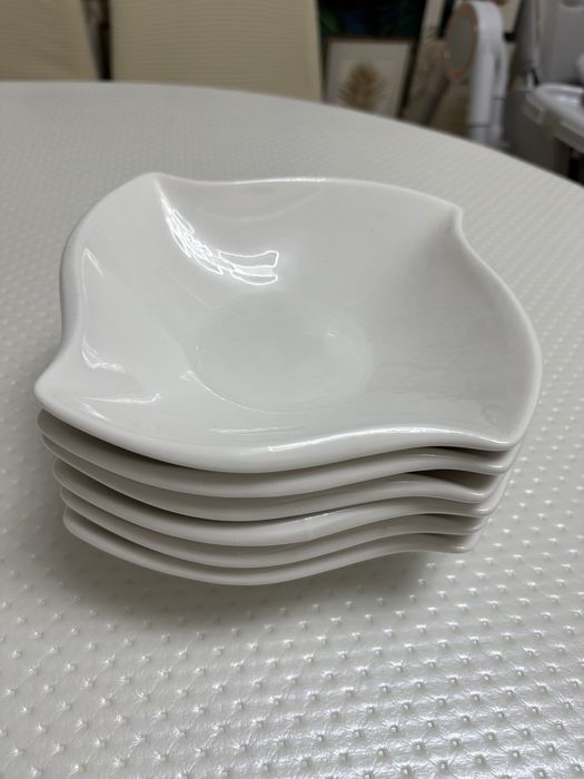 Продам тарелки Викалина