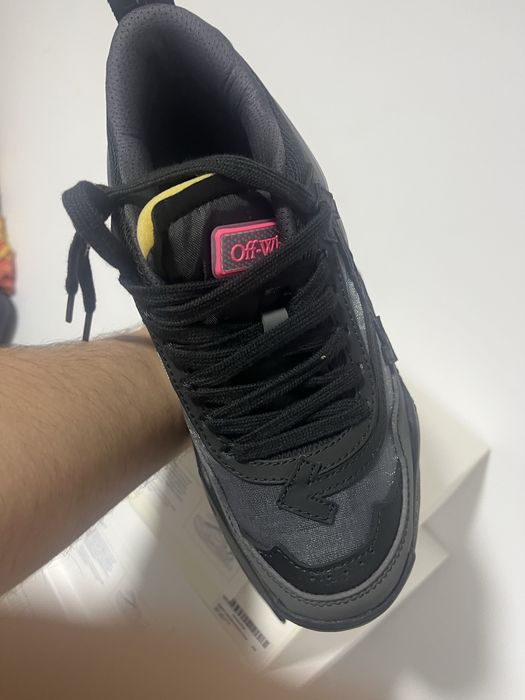 Off white odsy (marimi 40;42)