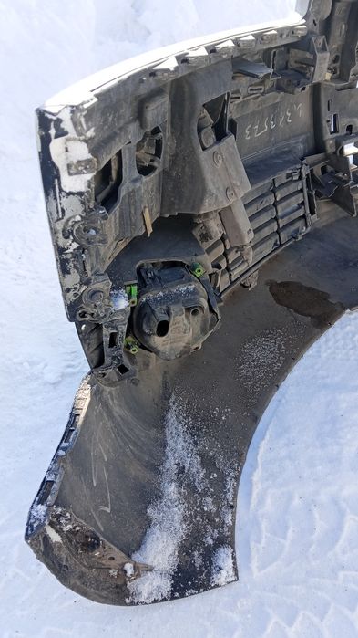 Бампер А, 8. Д3.  в хорошем состоянии