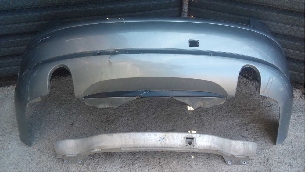 Ауди А8 Д3/ Audi A8 D3 задна броня/ греда/ основа