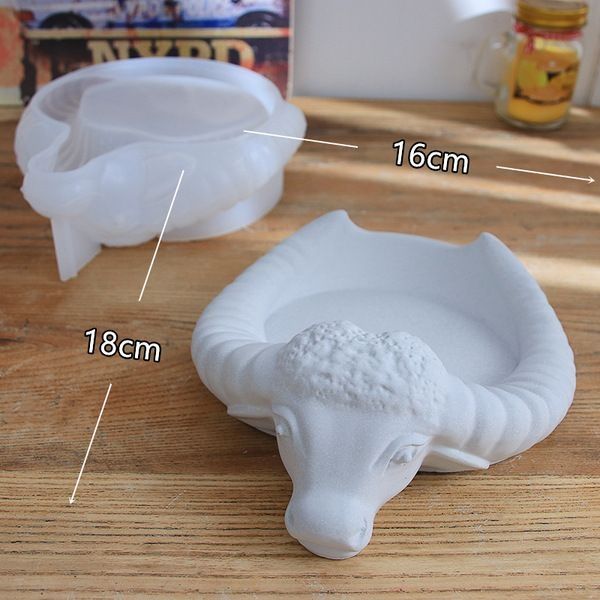 Силиконовая форма рога быка