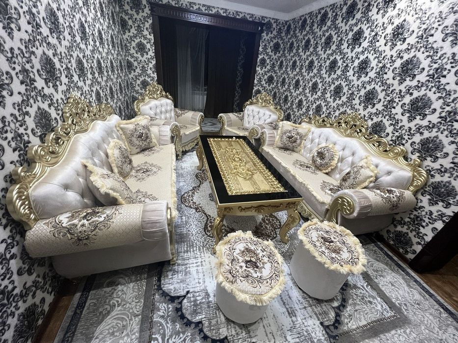 Мягкая диван на заказ и доставка бесплатно