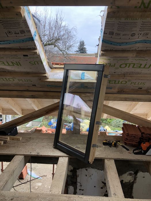 Velux geam acoperis montaj