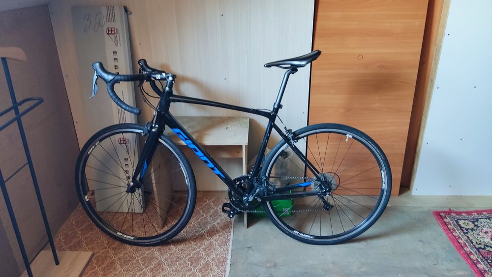 Шоссейная велосипед Giant