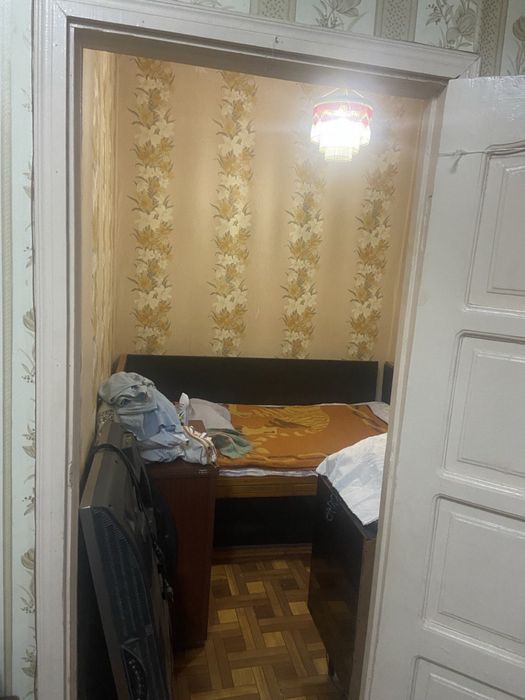 Продается!!! Однокомнатная квартира, Чиланзар-19/ 1/1/4