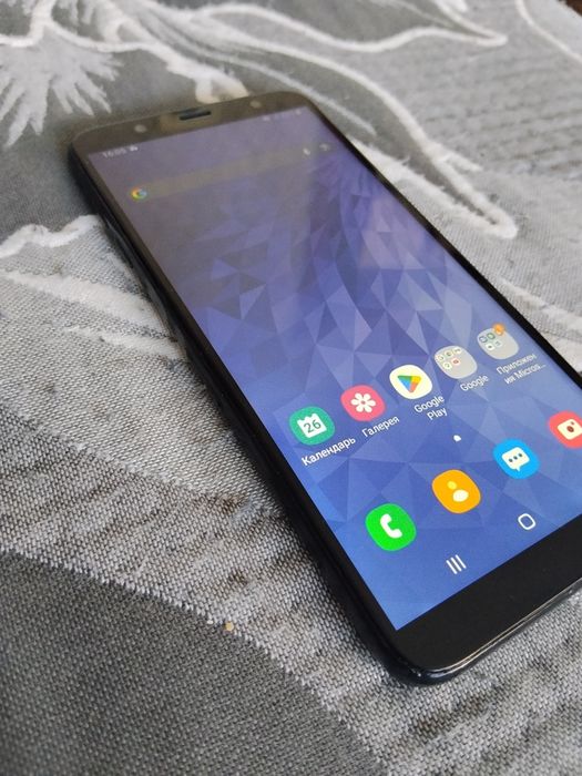 Samsung J8. Доставка