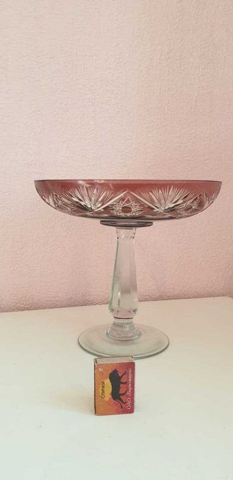 Хрусталь цвета марганцовки 30 см. Без дефектов. в идеальном состоянии