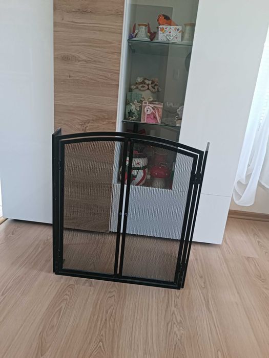 Параван за пред камина