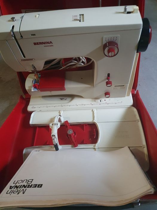 Vand masini de cusut diverse modele