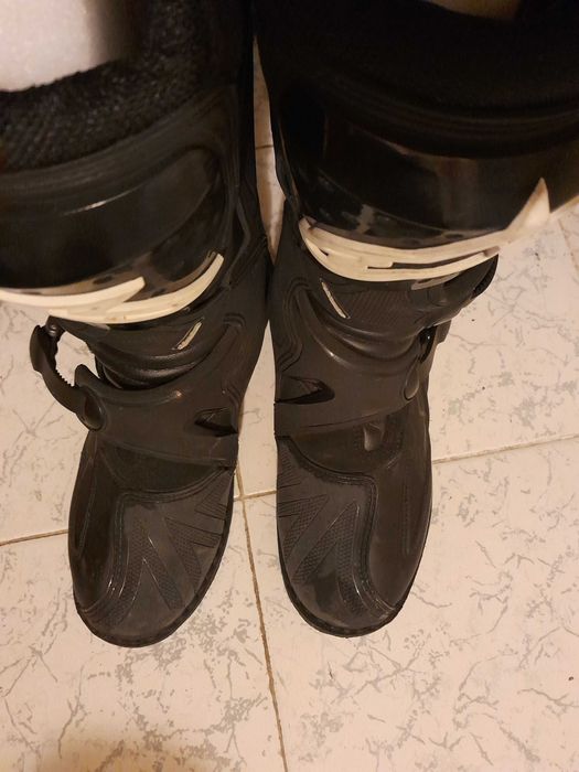 Eкипировка протектори екип ботуши Alpinestars Acerbis Leatt  Bering