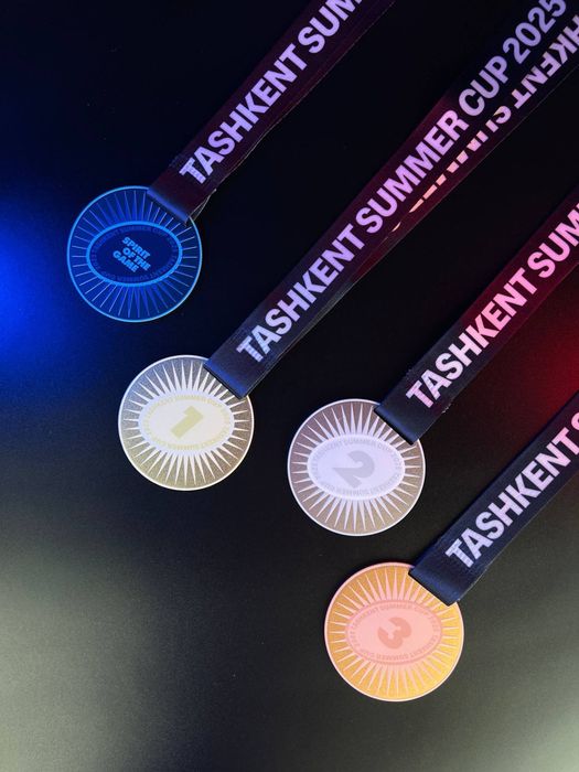 Медали , Кубки , Статуэтки , UFC Ремни , Футляры , Медальницы