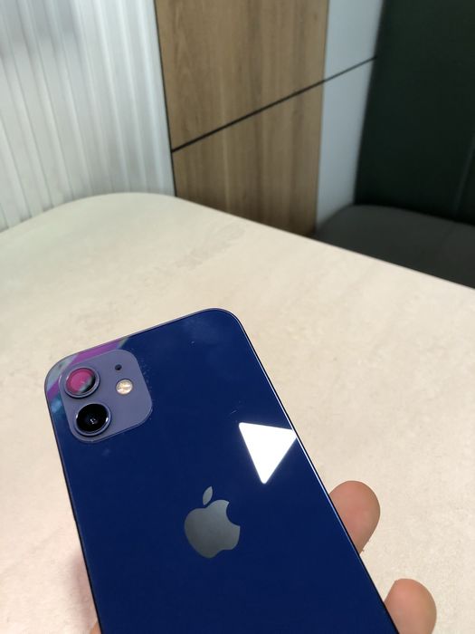 Iphone 12                  .