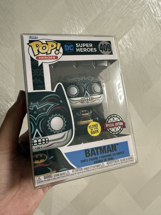 Funko Spider Man и Бэтмэн
