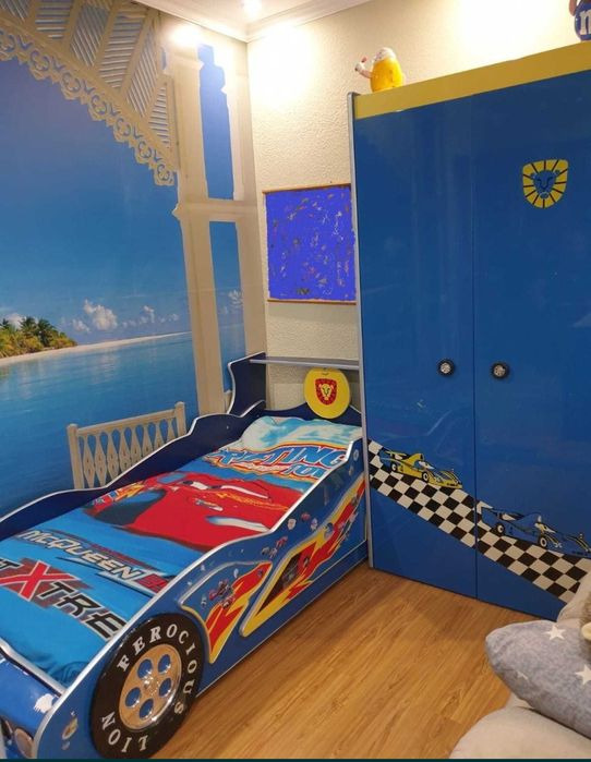 Шкаф для мальчика в отличном состоянии