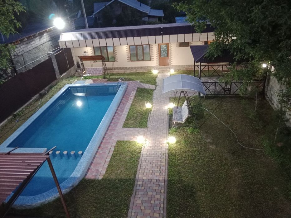 Айна Коттедж Біркөлік