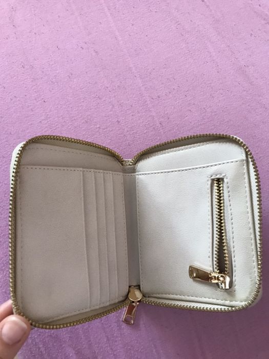 Дамско портмоне