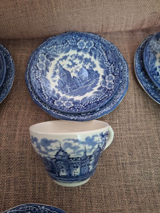 6 чайных трио,производство  Англия.