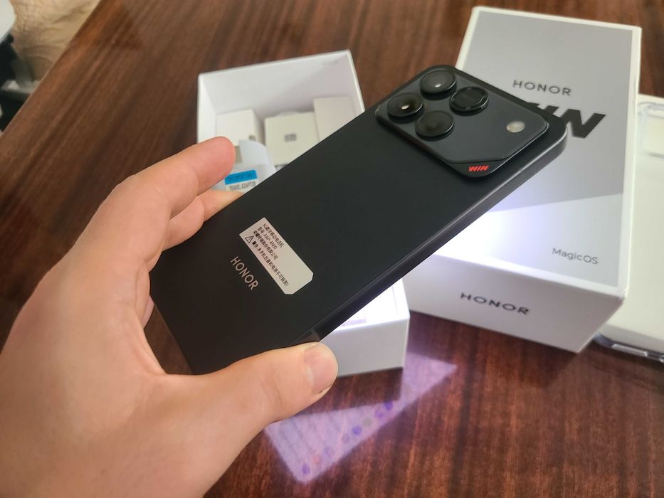 Honor WIN Dual sim 5G, 10 000mAh батерия, с BG меню и Android auto